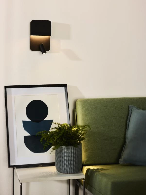 Lucide BOXER - Bedlamp / Wandlamp - LED - 3000K - Met USB oplaadpunt - Zwart - sfeer 1